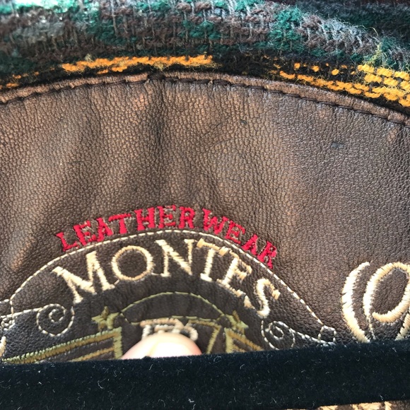 ❌SOLD❌Men’s brown leather jacket - Picture 3 of 4